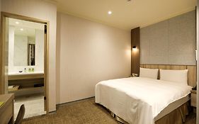 Grace Hotel Dunbei